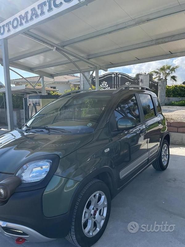 Usata Fiat Panda Cross Cross 95 CV (69 kW) 2017 Verde Utilitaria