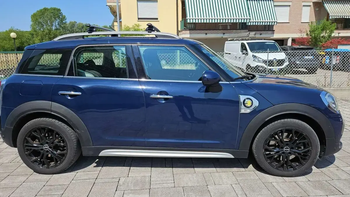 Usata Mini Cooper S Countryman 136 CV (100 kW) 2017 Blu/azzurro SUV