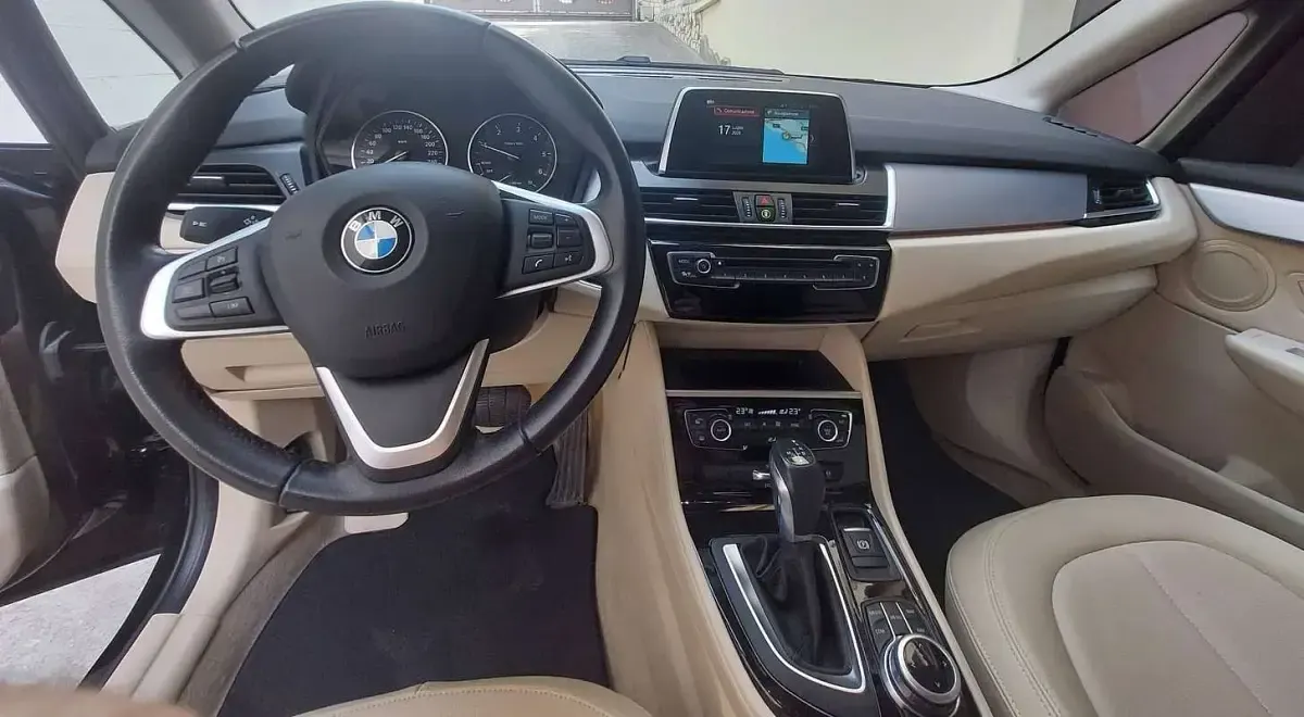 Usata BMW 216 Active Tourer Luxury Line 116 CV (85 kW) 2018 Nero Monovolume