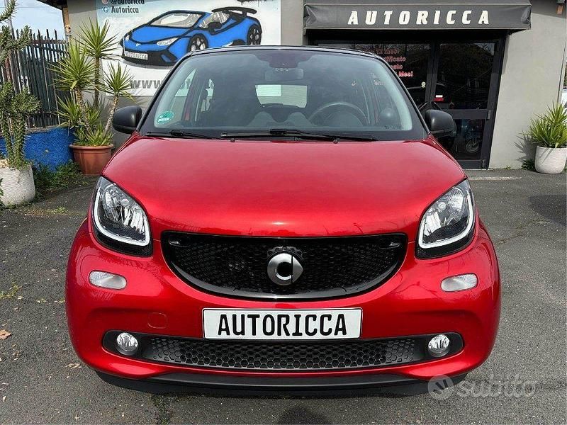 Usado Smart ForFour Passion 71 CV (52 kW) 2017 Rojo Utilitario