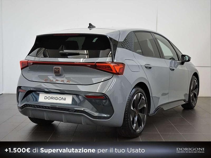 Usata Cupra Born e-Boost 69 kW (95 CV) 2023 Grigio vapore Utilitaria