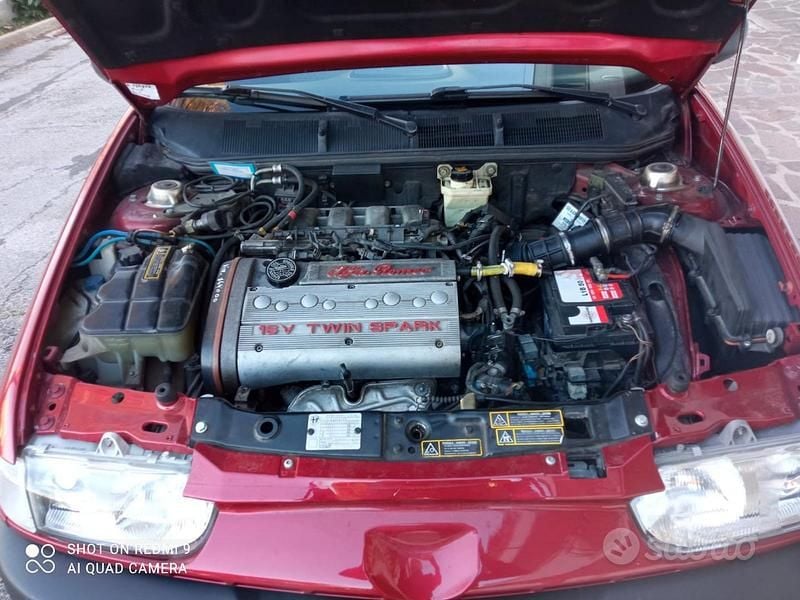Usata Alfa Romeo 146 120 CV (88 kW) 1997 Rosso Utilitaria