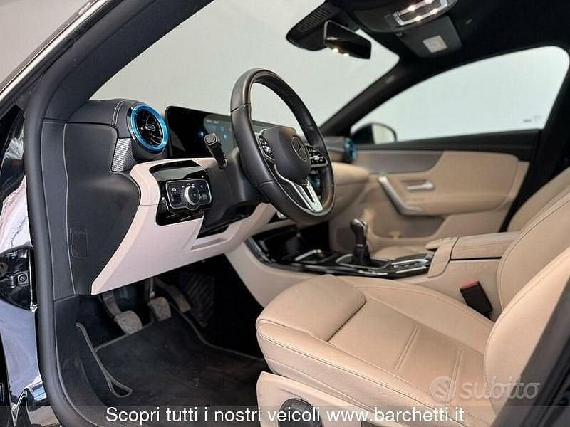 Usata Mercedes CLA200 Shooting Brake Premium 150 CV (110 kW) 2021 Nero Station wagon