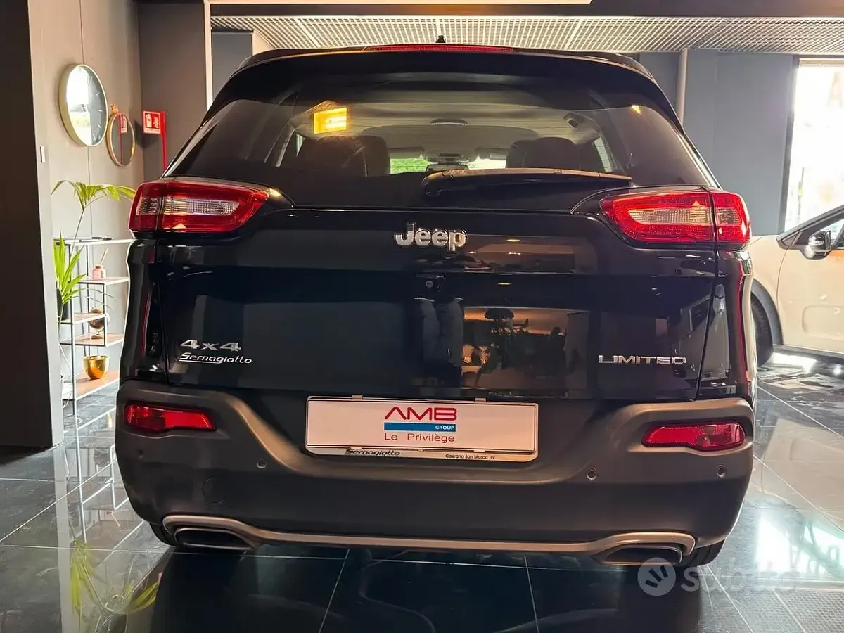 Usata Jeep Cherokee Limited 200 CV (147 kW) 2017 Nero SUV