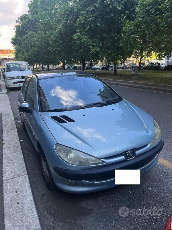 Usata 2002 Peugeot 206 Due volumi | 1300 € (Super prezzo) - Immagine 1/4