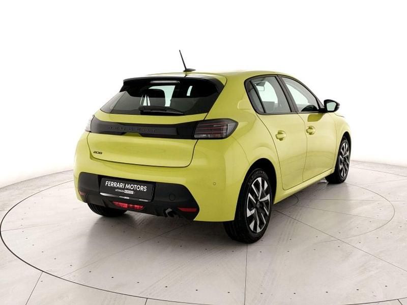 Usata Peugeot 208 Style 75 CV (55 kW) 2024 Giallo aguenda matallizzato Utilitaria