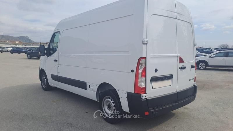 Begagnad Renault Master 135 HK (99 kW) 2021 Vit Minibuss