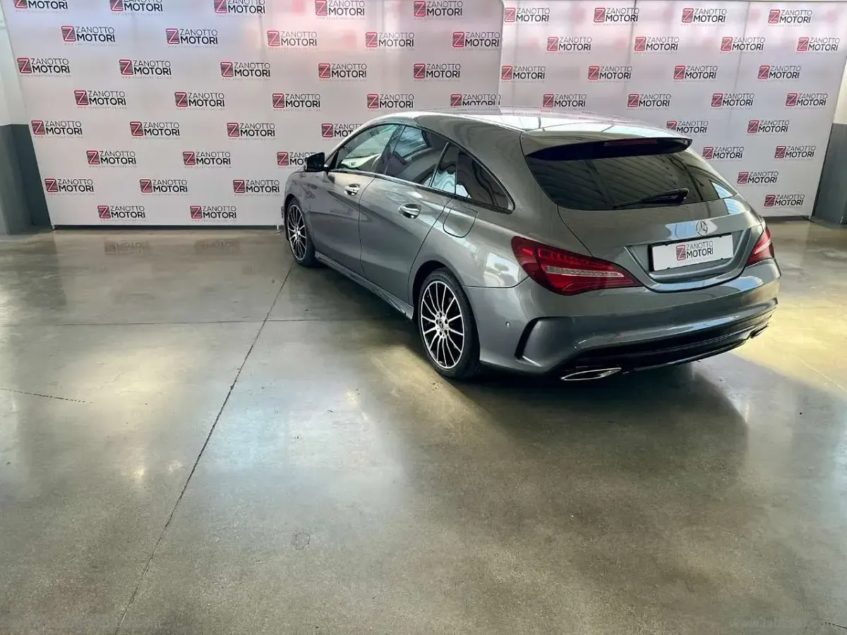 Usata Mercedes CLA220 Premium 177 CV (130 kW) 2018 Grigio Coupé