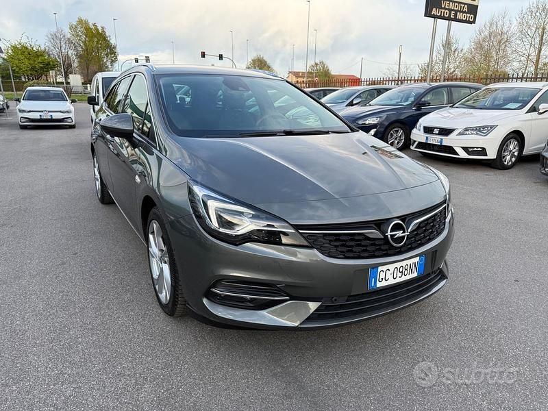 Usata Opel Astra Ultimate 122 CV (89 kW) 2020 Grigio Station wagon