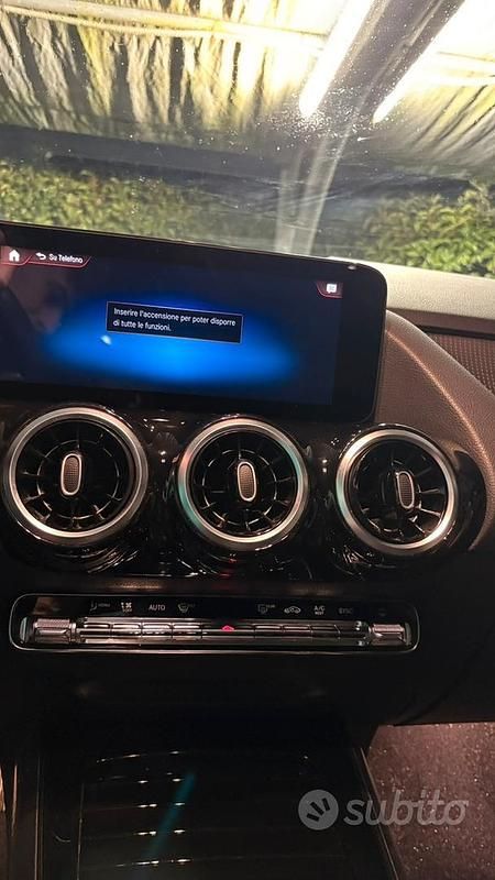 Begagnad Mercedes GLA180 109 HK (80 kW) 2020 Svart SUV