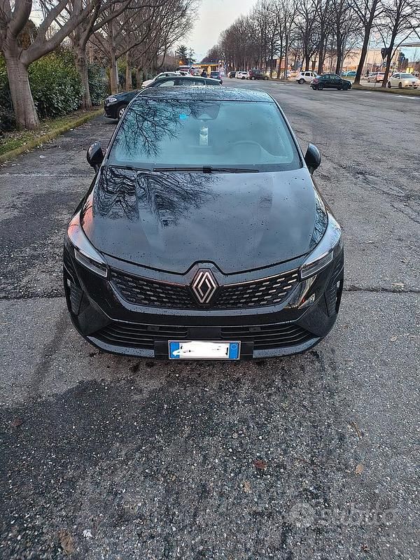 Usata Renault Clio V Techno 101 CV (74 kW) 2024 Nero Berlina