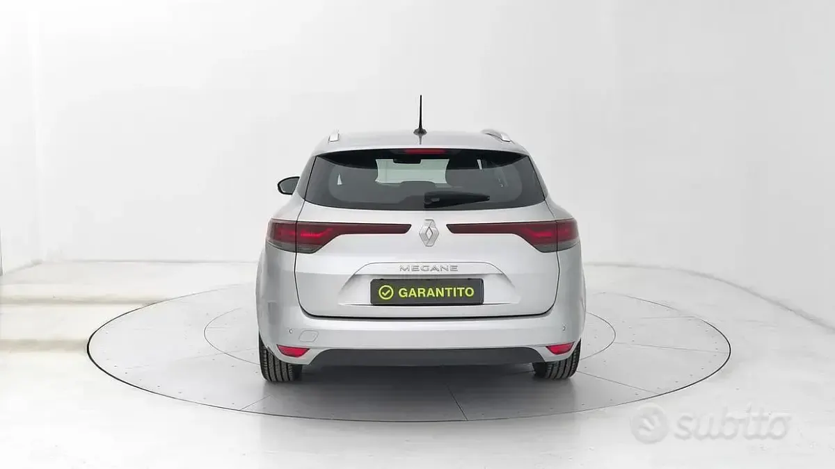 Usata Renault Mégane GrandTour Business 116 CV (85 kW) 2021 Grigio Station wagon