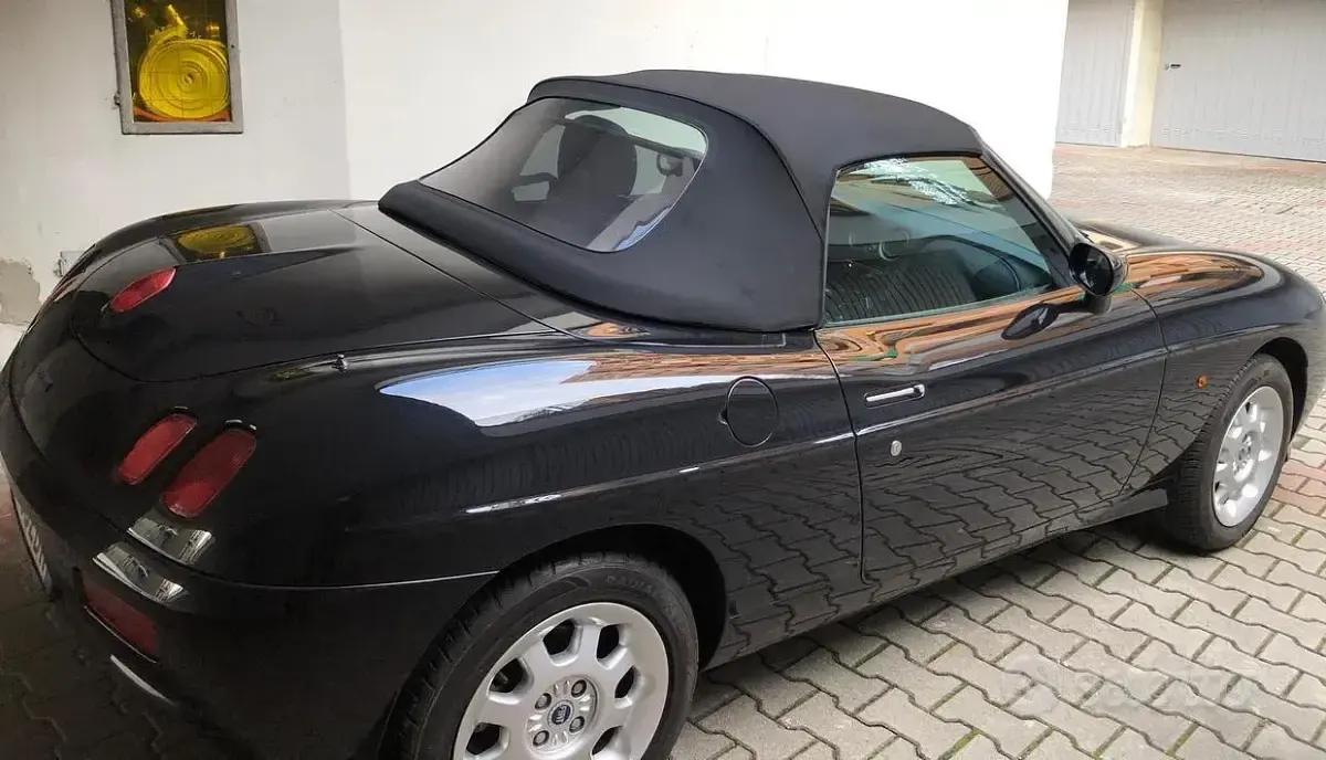 Usata Fiat Barchetta 130 CV (95 kW) 2002 Nero Cabrio