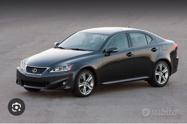 Usata 2011 Lexus IS200d Tre volumi | 7000 € - Immagine 1/1