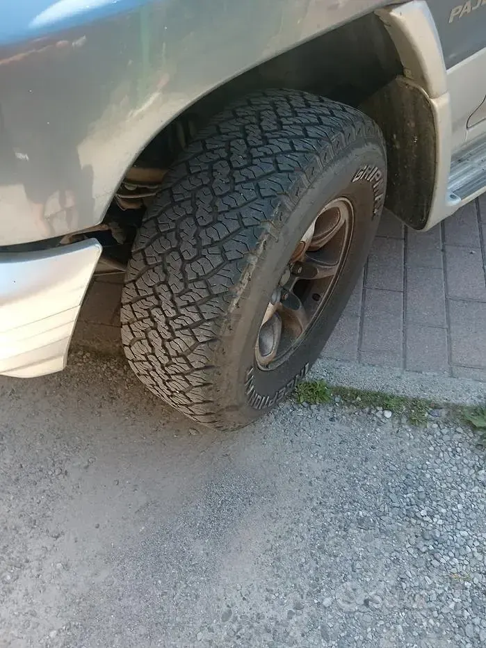 Usata Mitsubishi Pajero 100 CV (73 kW) 1998 SUV