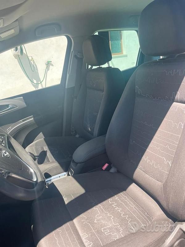 Occasion Opel Meriva 101 ch (74 kW) 2010 Noir Monospace