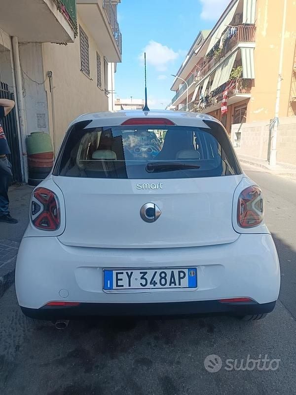 Usata Smart ForFour Proxy 71 CV (52 kW) 2015 Utilitaria