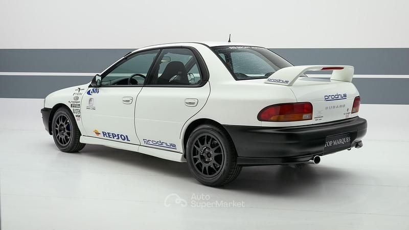 Usata Subaru Impreza GT 211 CV (155 kW) 1997 Bianco pastello Berlina