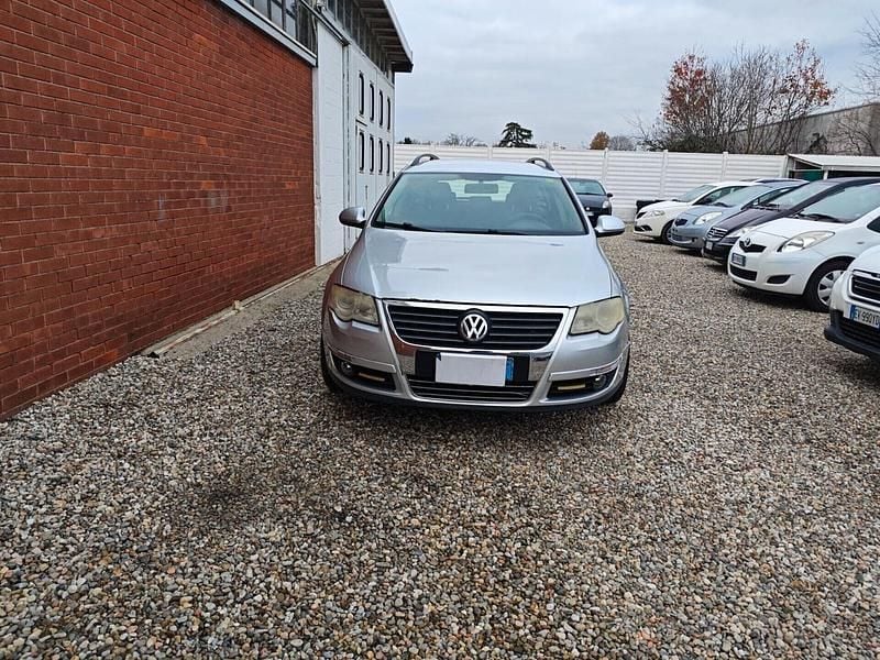 Usata VW Passat Comfortline 140 CV (102 kW) 2007 Argento Berlina