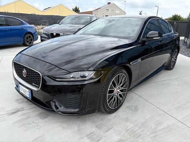 Usata Jaguar XE R-Dynamic 180 CV (132 kW) 2020 Nero Berlina