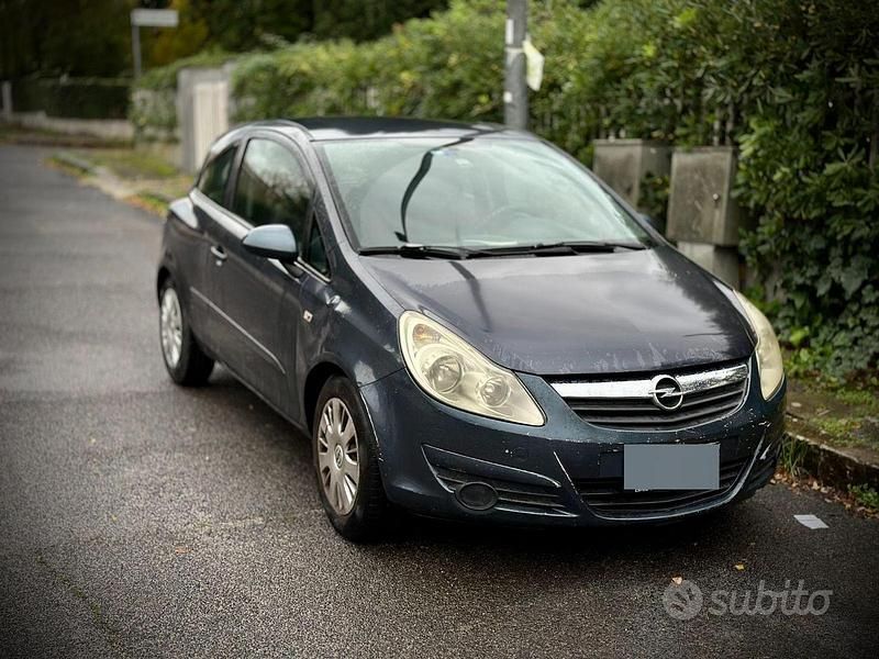 Usata Opel Corsa 80 CV (58 kW) 2008 Blu Utilitaria