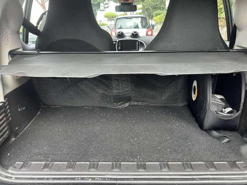 Usata Smart ForTwo Electric Drive 41 kW (56 CV) 2020 Nero Cabrio