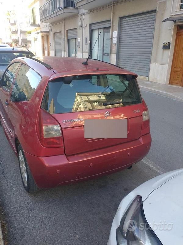 Usata Citroën C2 70 CV (51 kW) 2004 Rosso Utilitaria