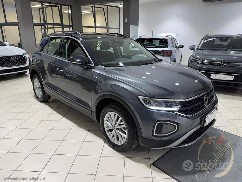 Usata VW T-Roc Style 150 CV (110 kW) 2022 Grigio SUV