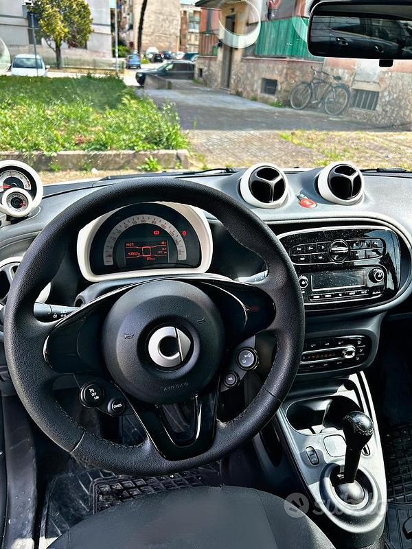 Usata Smart ForTwo Electric Drive 60 kW (82 CV) 2018 Bianco Coupé