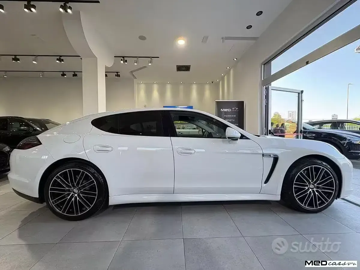 Usata Porsche Panamera 400 CV (294 kW) 2010 Utilitaria