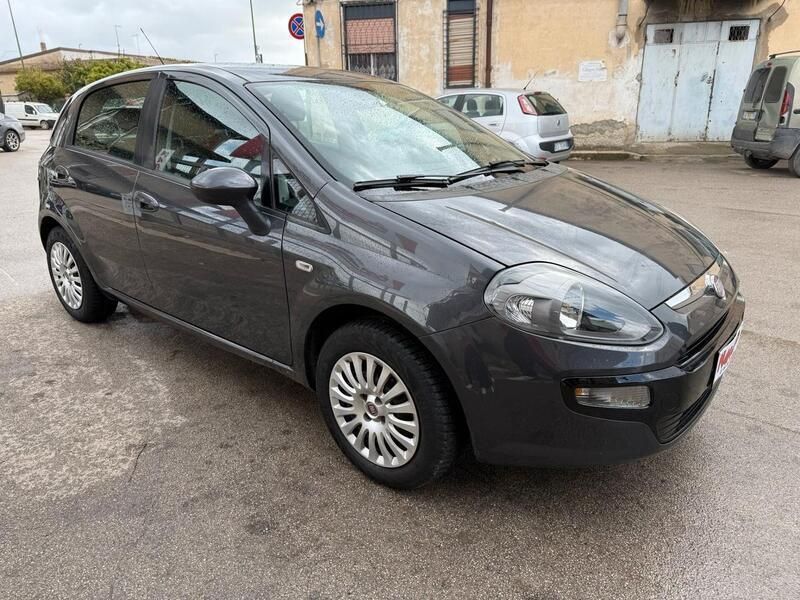 Usata Fiat Punto Evo Dynamic 95 CV (69 kW) 2011 Grigio Utilitaria