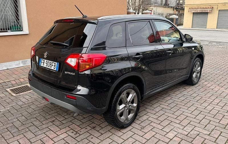 Usata Suzuki Vitara Cool 120 CV (88 kW) 2018 Nero SUV
