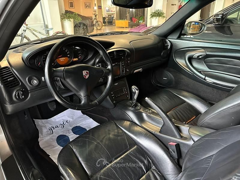 Usata Porsche 911 Carrera 4S 320 CV (235 kW) 2002 Argento Coupé