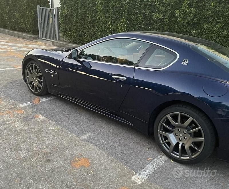 Usata Maserati Granturismo 439 CV (322 kW) 2010 Blu Coupé