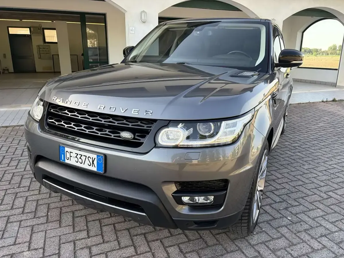 Usata Land Rover Range Rover HSE Dynamic 249 CV (183 kW) 2016 Grigio SUV