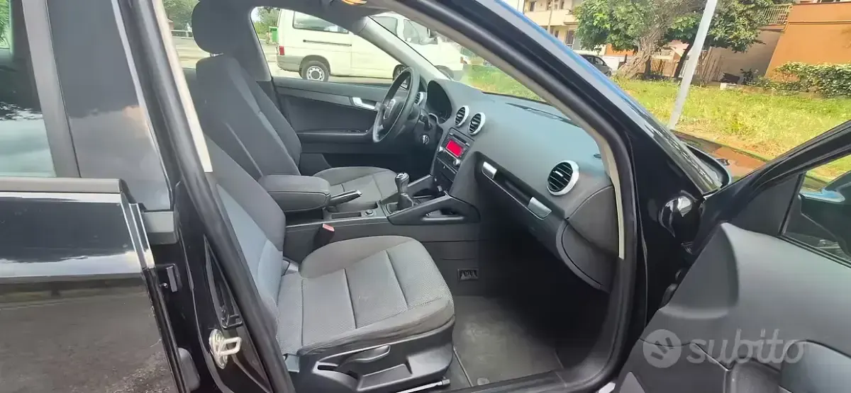 Usata Audi A3 90 CV (66 kW) 2012 Nero Utilitaria