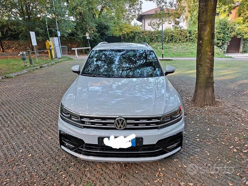 Usata VW Tiguan R-line 240 CV (176 kW) 2019 Bianco SUV
