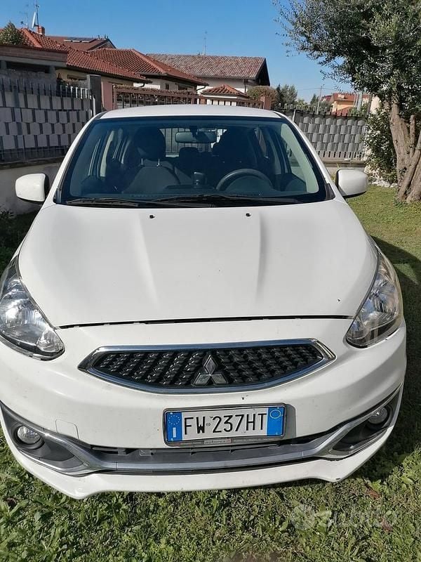 Usata Mitsubishi Space Star Invite 71 CV (52 kW) 2019 Bianco Berlina