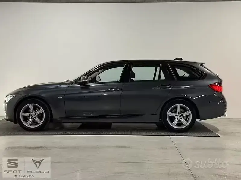 Usata BMW 318 143 CV (105 kW) 2014 Grigio Station wagon