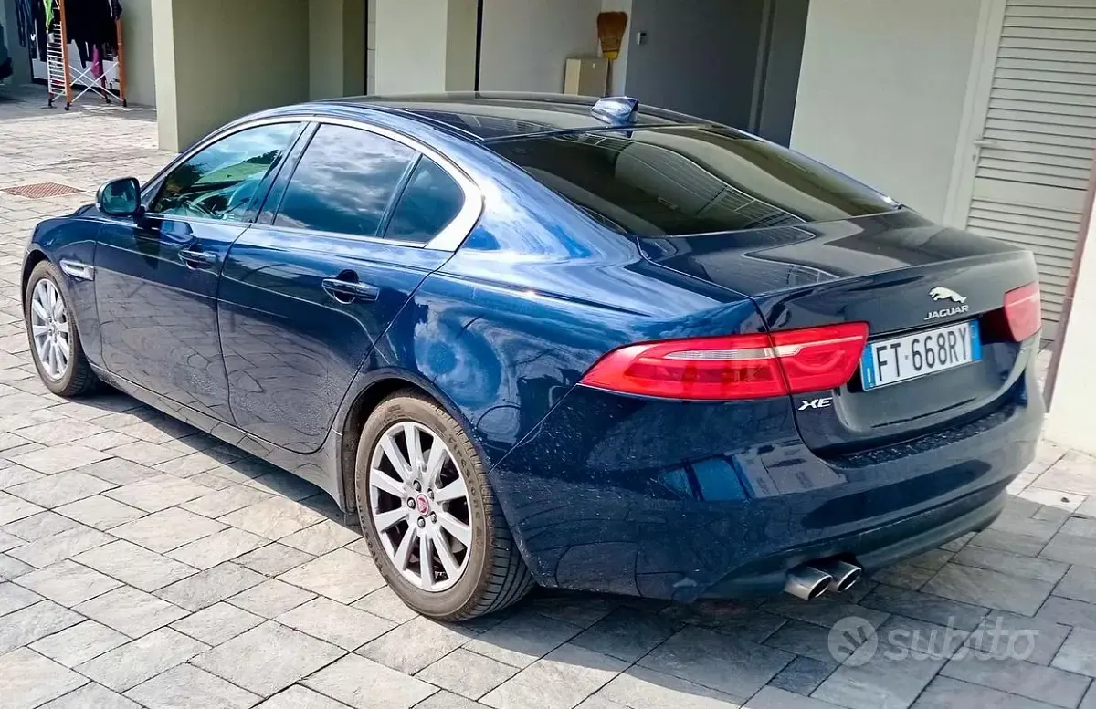 Usata Jaguar XE 179 CV (131 kW) 2019 Berlina
