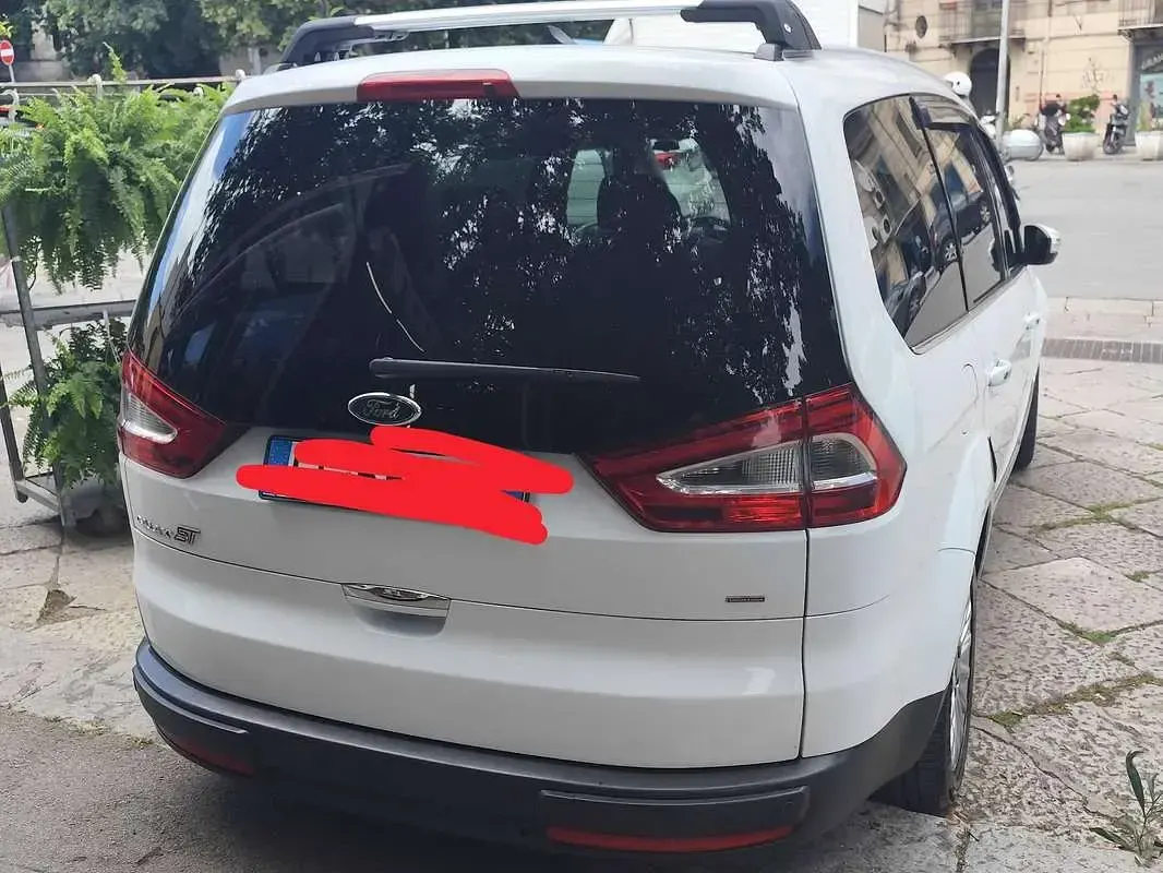 Usata Ford Galaxy Titanium 163 CV (119 kW) 2013 Bianco Monovolume