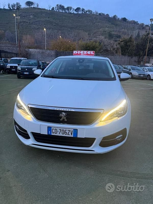 Usata Peugeot 308 Allure 131 CV (96 kW) 2021 Bianco Berlina
