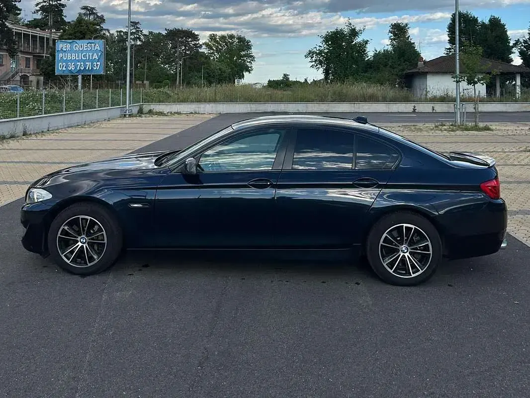 Usata BMW 525 218 CV (160 kW) 2011 Blu/azzurro Berlina
