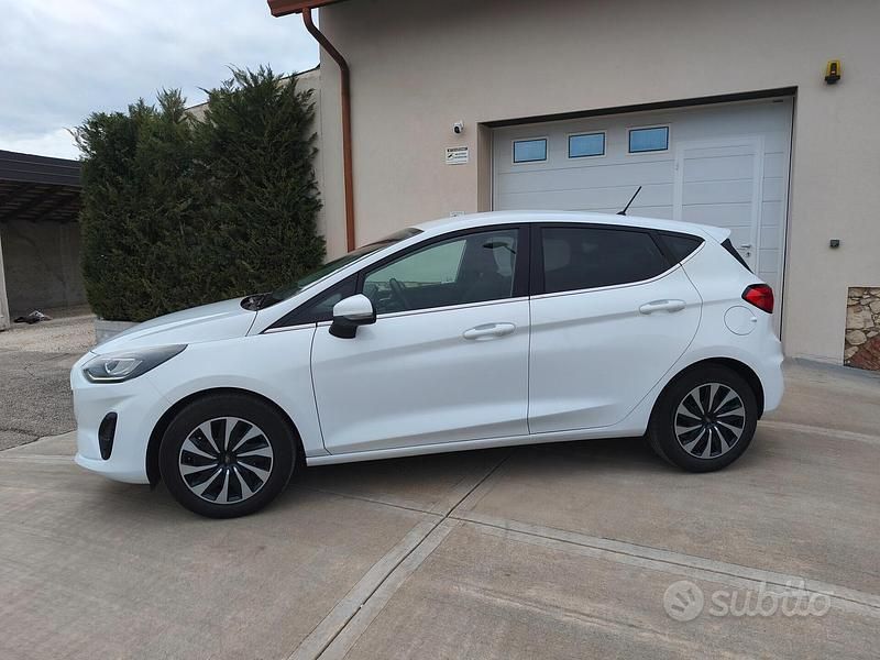 Usata Ford Fiesta Titanium 75 CV (55 kW) 2022 Bianco Berlina