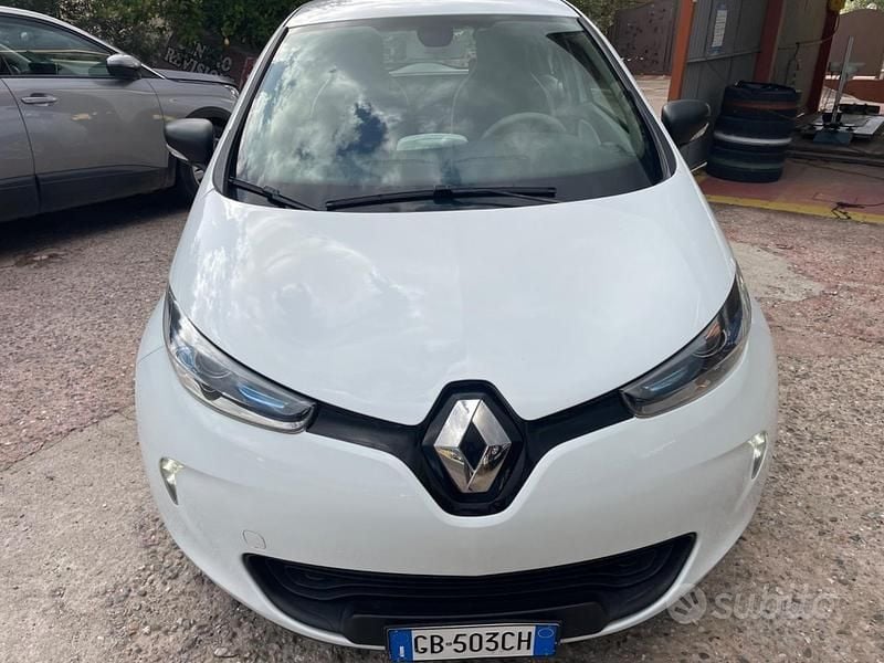 Usata Renault Zoe Life 64 kW (88 CV) 2018 Bianco Utilitaria