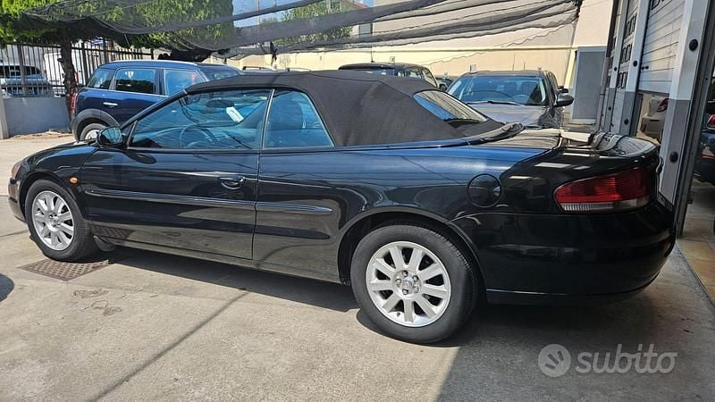 Usata Chrysler Sebring Cabriolet Touring 141 CV (103 kW) 2006 Nero Cabrio