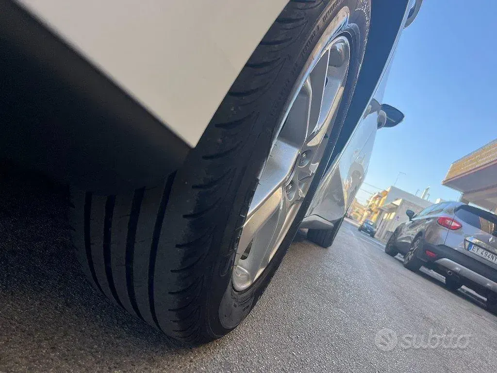 Usata Ford Focus 120 CV (88 kW) 2021 Bianco Station wagon