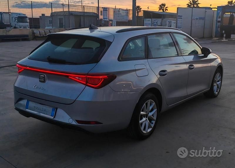 Gebraucht Seat Leon 115 PS (84 kW) 2022 Grau Limousine