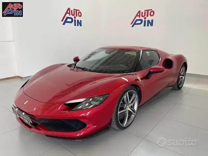Usata Ferrari 296 2025 Coupé