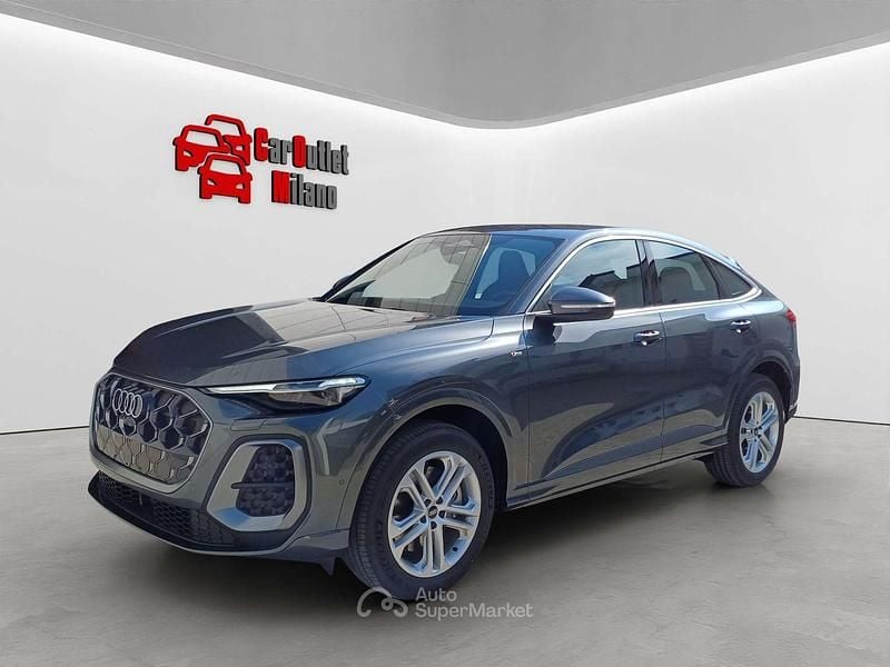 Nuova Audi Q5 S-Line 204 CV (150 kW) 2026 Gray SUV